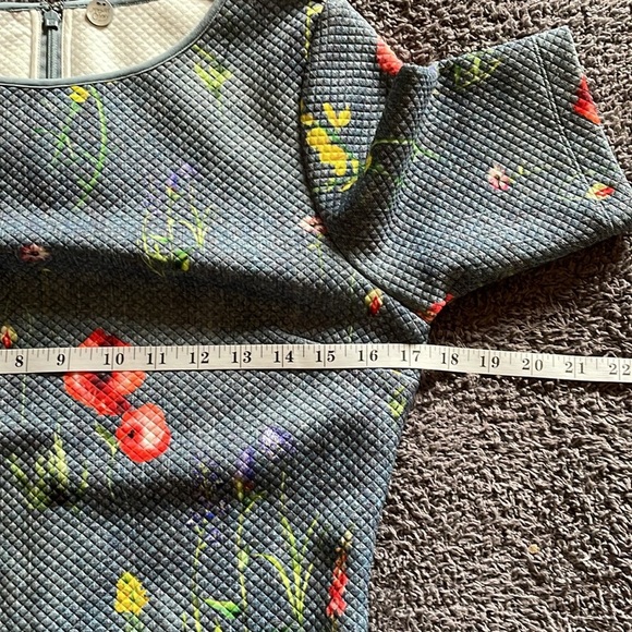 Margaret O’Leary Dress Blue Floral Quilted Sheath Dress Sz8 (M) - Picture 9 of 12